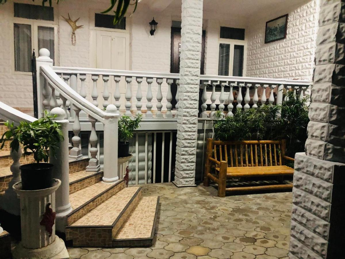 Twins Guest House By Black Sea Kobuleti Exterior photo